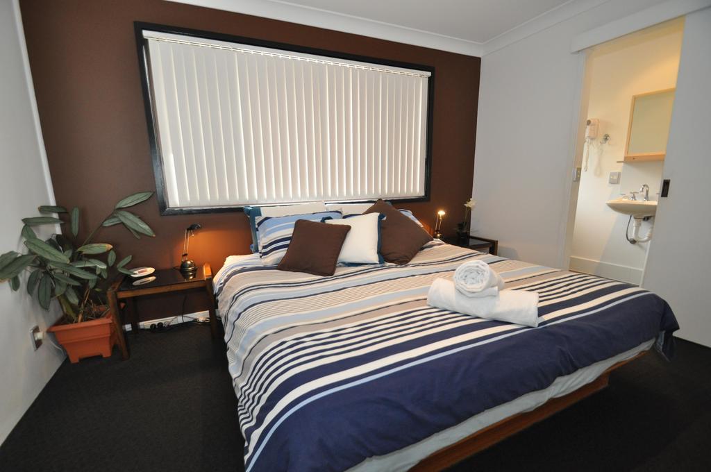 Beachfront Apartments Нарума Номер фото
